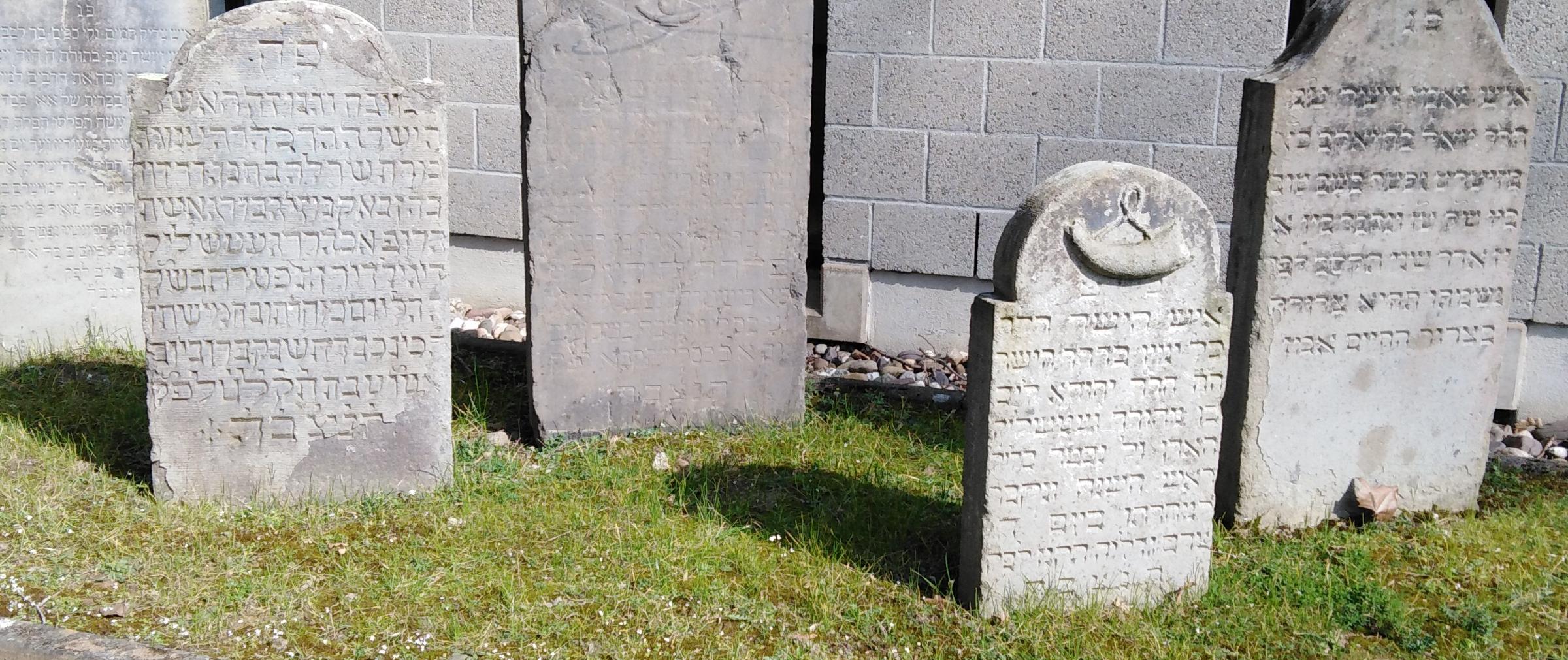 Jüd Friedhof  Grabsteine ALT  Kasernenstrasse