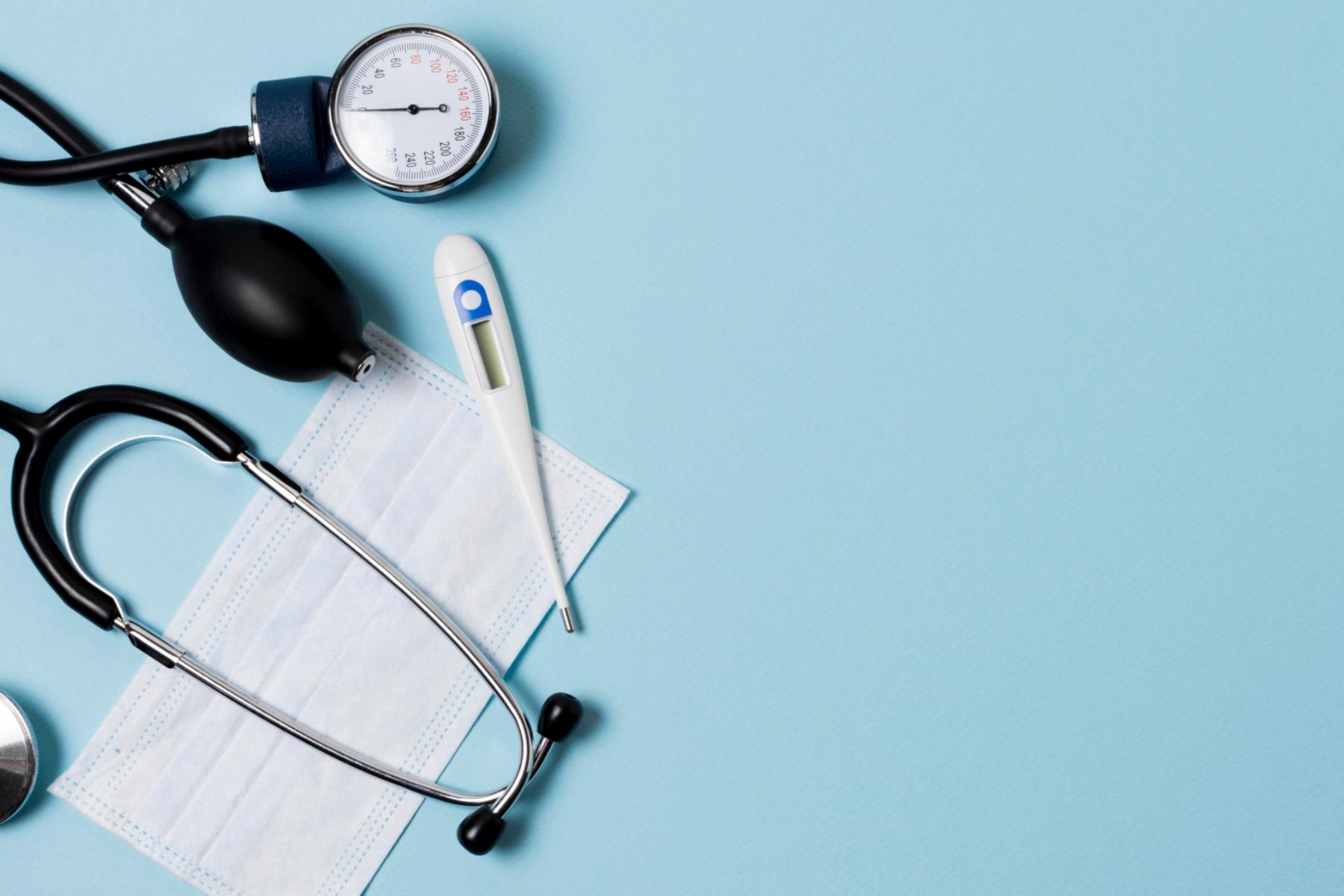 flache-laiengesundheit-stillleben-anordnung-mit-kopierraum